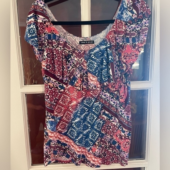 Floral Off Shoulder Top - Picture 2 of 6